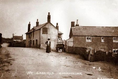 WhatsApp Image 2022-11-05 at 09.46.35 (1).jpeg